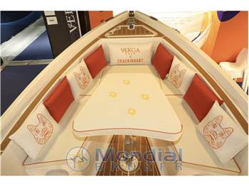 VERGA 1958 Sestante 6.8 Lupo di Mare - Verga 1958 x Cracking Art - Menzione D'Onore Design Innovation Award 2026