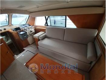 BERTRAM CONVERTIBILE 37 FLY