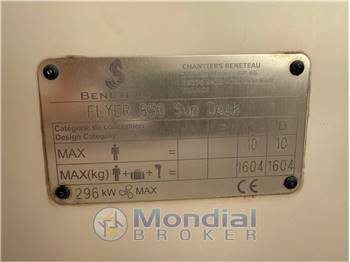 Beneteau Flyer 850