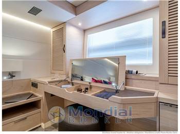 Beneteau Grand Trawler 63