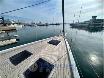 Beneteau Oceanis Yacht 54