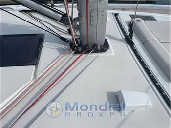 Beneteau Oceanis Yacht 54