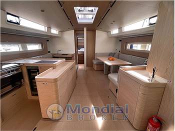 Beneteau Oceanis Yacht 54