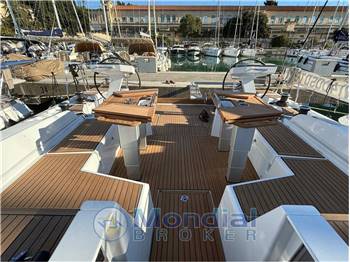BENETEAU OCEANIS 52