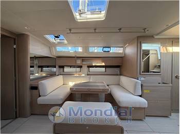 BENETEAU OCEANIS 52