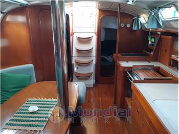 Beneteau Oceanis 351