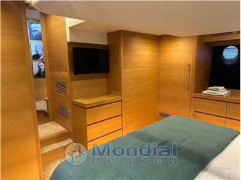 Sundeck Yachts 550