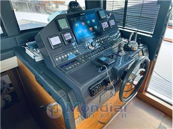 Sundeck Yachts 550