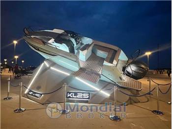 Sessa Marine Key Largo 25