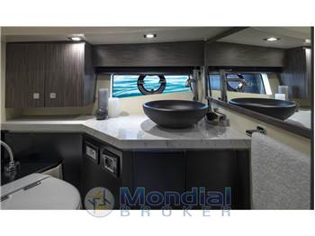 Sessa Marine Key Largo 40