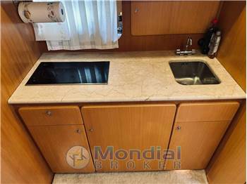 Uniesse 42 open