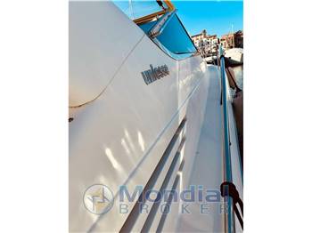 Uniesse 42 open