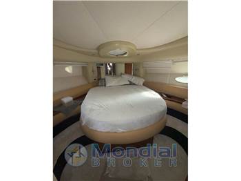 Azimut 42 Fly