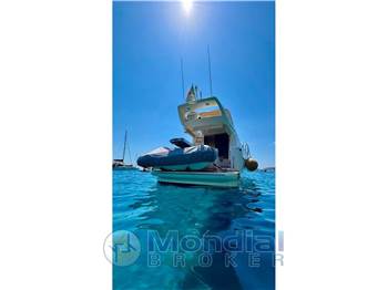 Azimut 42 Fly