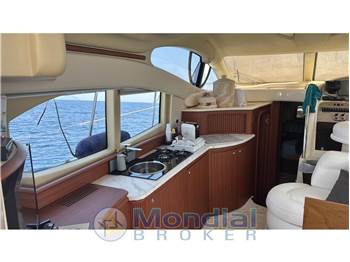 Azimut 42 Fly