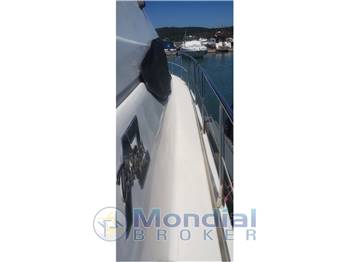 Azimut 36 Fly