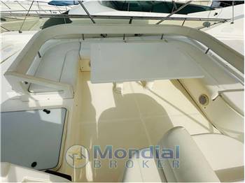 Ferretti 810 Fly