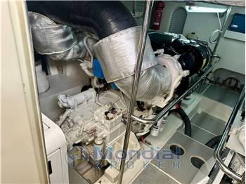 Ferretti 810 Fly