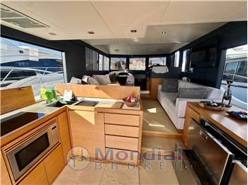 Sundeck Yachts 550