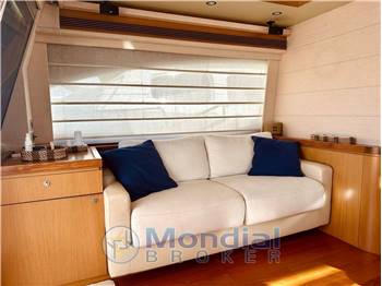Ferretti 681 fly