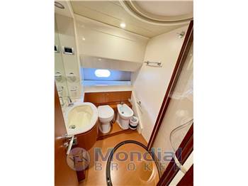 Ferretti 681 fly