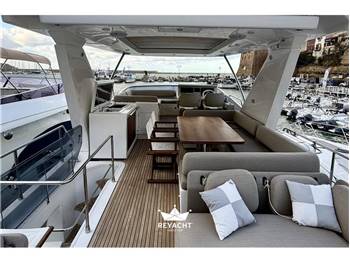 AZIMUT 66 FLYBRIDGE