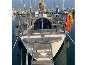 Nautical Fiberglass Orca 43