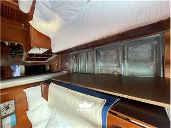 Nautical Fiberglass Orca 43