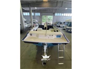 Maxum 1800 SC