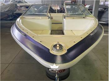 Maxum 1800 SC