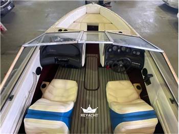 Maxum 1800 SC