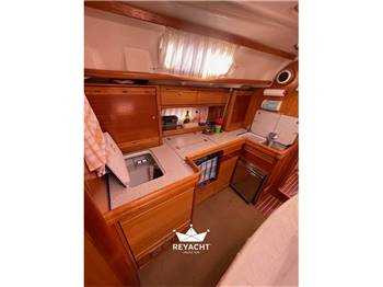 BAVARIA 42 CRUISER J&J