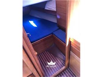 Bavaria 37 cruiser
