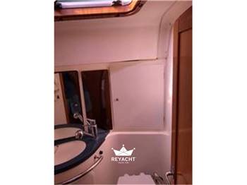 Bavaria 37 cruiser