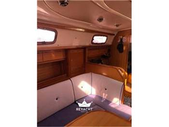 Bavaria 37 cruiser