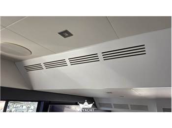 SUNDECK 550