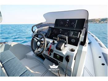 Cayman Yachts 33.0 Exclusive