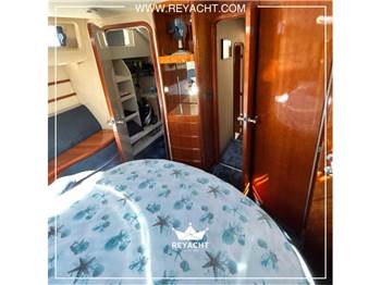 AZIMUT 46