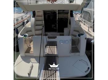 AZIMUT 46