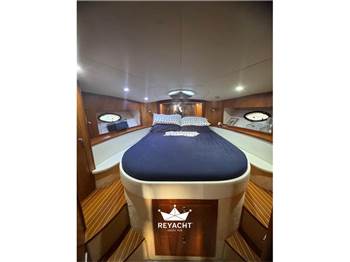 MANO MARINE 38,5