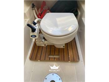 QUICKSILVER ACTIV 755 SUNDECK