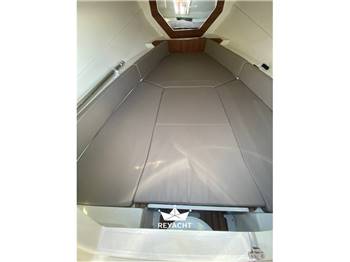 QUICKSILVER ACTIV 755 SUNDECK
