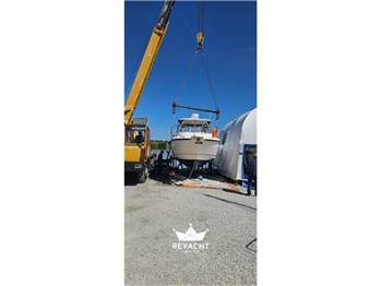 Boston Whaler 305 CONQUEST