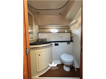 SESSA MARINE DORADO 32 FLY