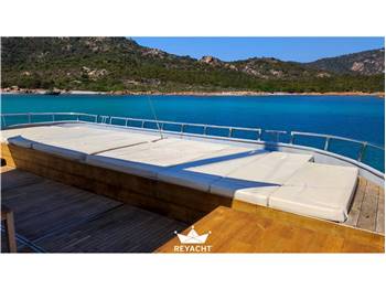 Ozgur Ozdemir Catamaran Motor Sailer