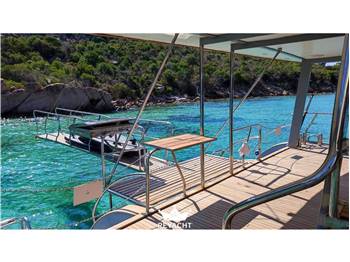 Ozgur Ozdemir Catamaran Motor Sailer