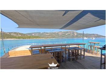 Ozgur Ozdemir Catamaran Motor Sailer