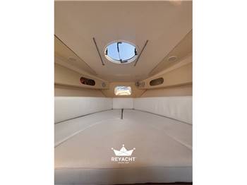 MANO MARINE 26.50 CRUISER