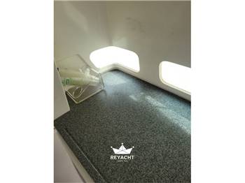 KELT WHITE SHARK 285