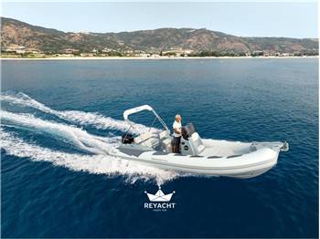 Ranieri International Cayman 21 Sport